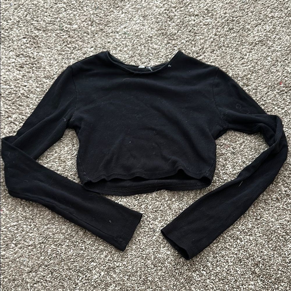 Black Long Sleeve Crop Top